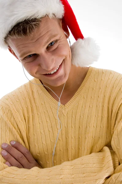 Усміхнений крутий чоловік з різдвяним капелюхом — стокове фото