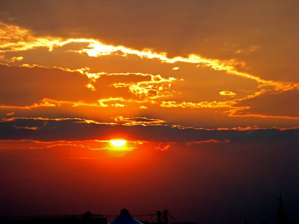 Yanan günbatımı — Stok fotoğraf