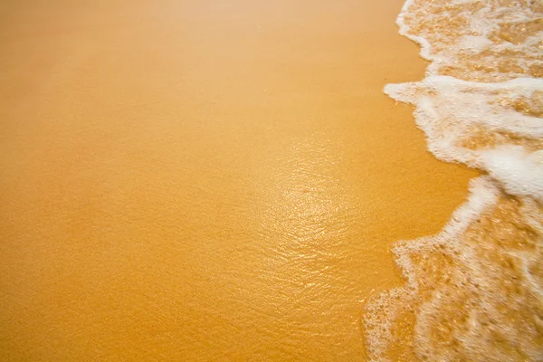 Deniz kumlu plaj — Stok fotoğraf