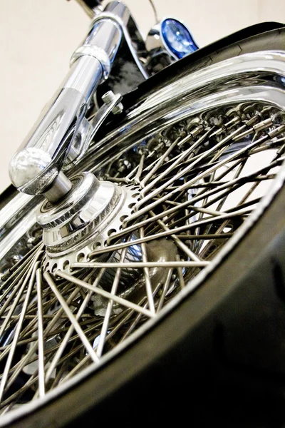 Metal wheel of bike — Stok fotoğraf