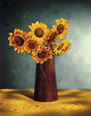 Picturesque Sunflower Bouquet