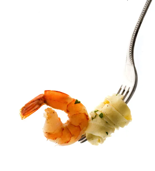Vork met pasta en garnalen — Stockfoto