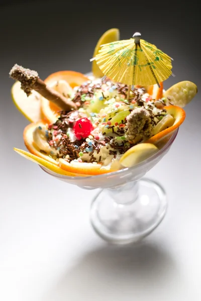 Ice cream - sundae — Stockfoto