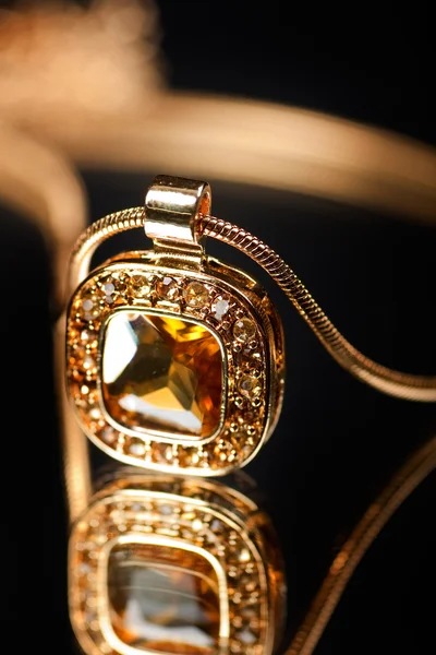 Collana d'oro — Foto Stock