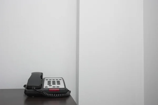 Telefon na stole — Stock fotografie