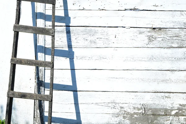 古い木製の階段と壁 — ストック写真