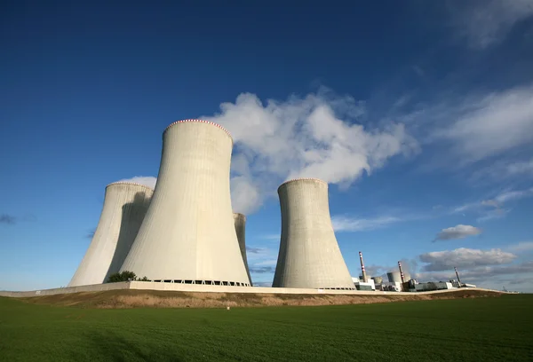 Kärnkraftverk dukovany — Stockfoto