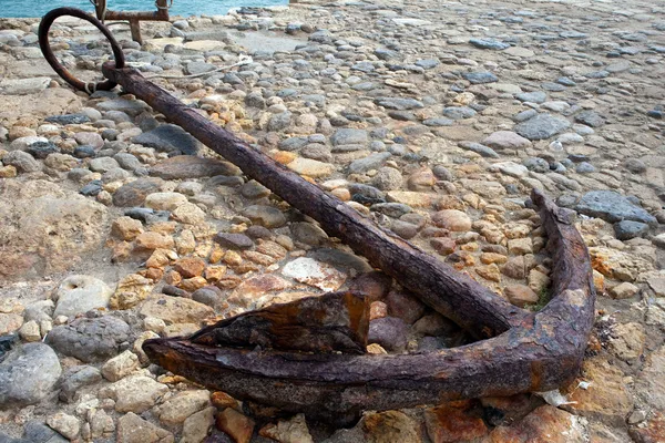Eski gemi çapası — Stok fotoğraf