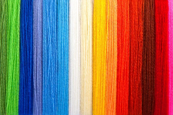 Fios multicoloridos de lã Imagens Royalty-Free