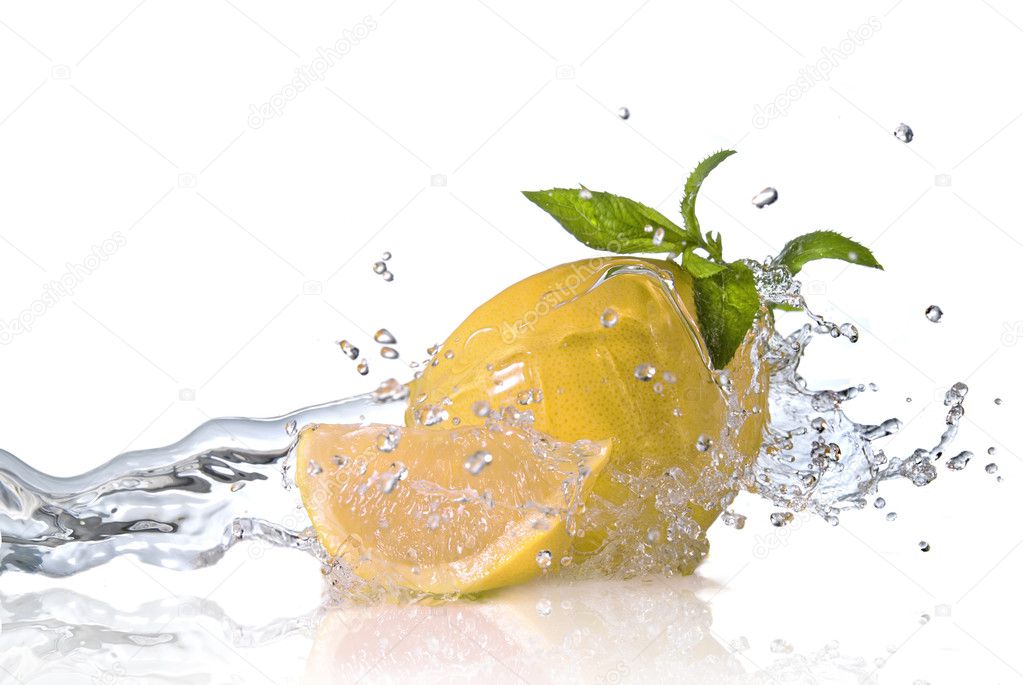 Water splash on lemon with mint