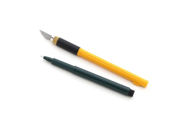 Faca e caneta — Fotografia de Stock