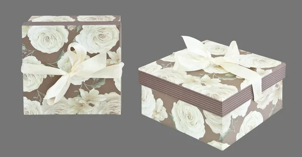 Två presentförpackning med rosor — Stockfoto