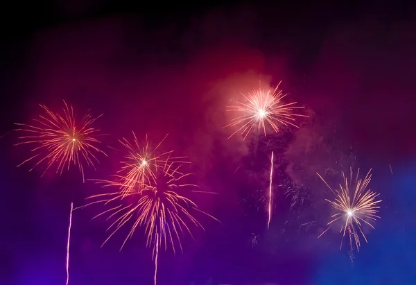 Magia brillante fuegos artificiales — Foto de Stock