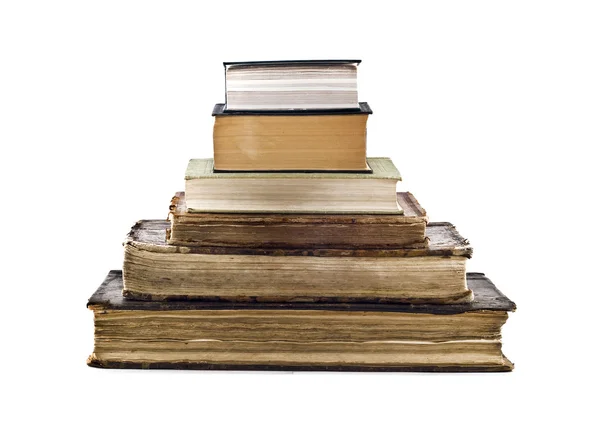 Пирамидная стопка старых книг — стоковое фото