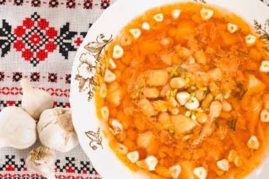 Borsch ve sarımsak başları