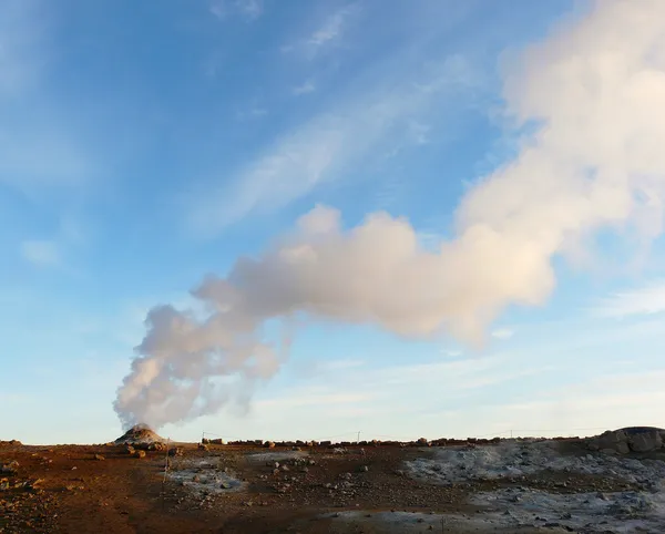Buhar havalandırma, hverir, İzlanda. — Stok fotoğraf