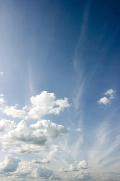 The dark blue sky with clouds — Stock Photo, Image