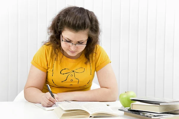 The girl the student — Stock Photo, Image