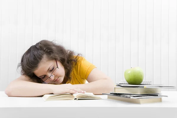 El estudiante cansado — Foto de Stock