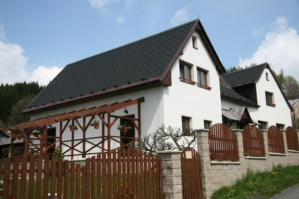 Maison de village Rechtenvrije Stockfoto's