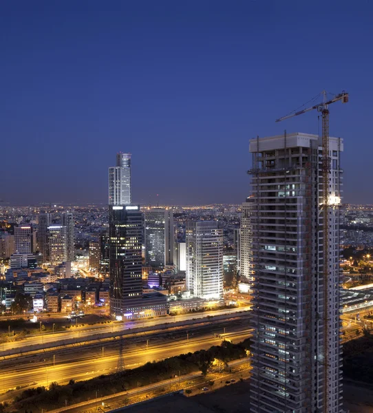 Városképet gazdagító épületnek szánták éjszakai nézet — Stock Fotó