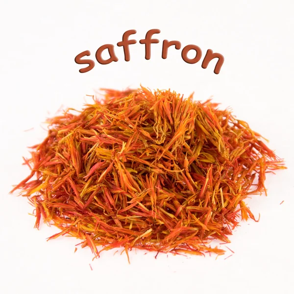 Spice - saffraan op een witte achtergrond. — Stockfoto
