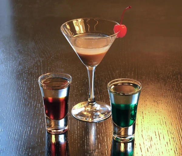 Cocktails op basis van likeuren — Stockfoto