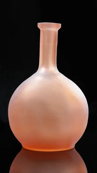 粉色玻璃奶瓶 — 图库照片