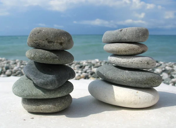 Sea pebble towers — Stock Photo, Image