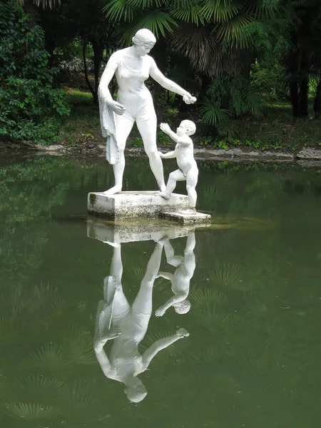 stock image Sculpture in park