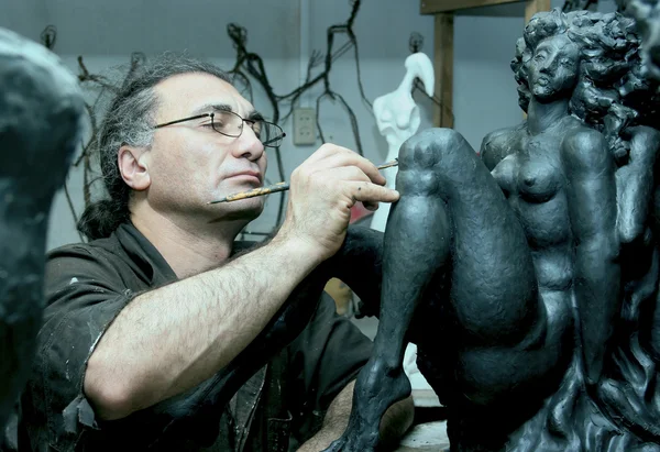 The sculptor — Stock Photo, Image