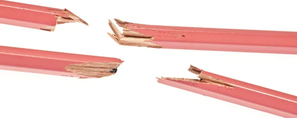Сломанные карандаши — стоковое фото