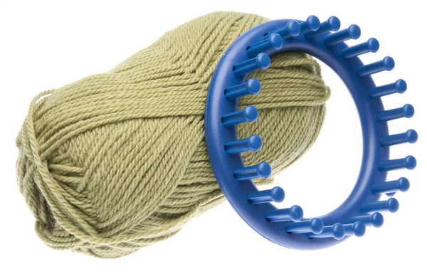 編み糸で織機 — ストック写真