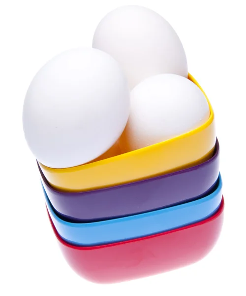 Pulserande skålar med ägg — Stockfoto
