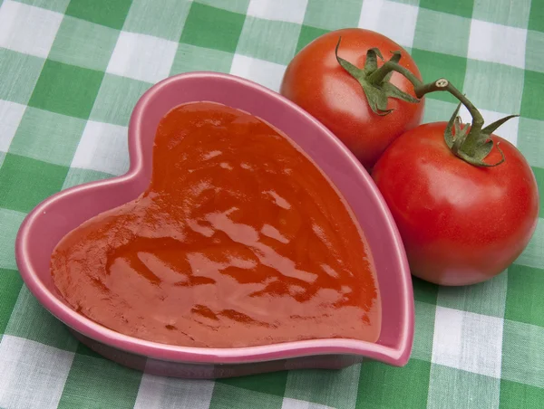 Серце здоровим томатний суп — стокове фото