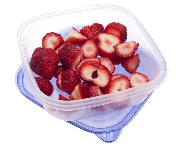 Szeletelt strawberrys megmaradt — Stock Fotó
