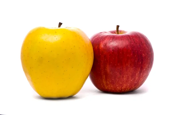 Żółte i czerwone jabłka świeże — Zdjęcie stockowe