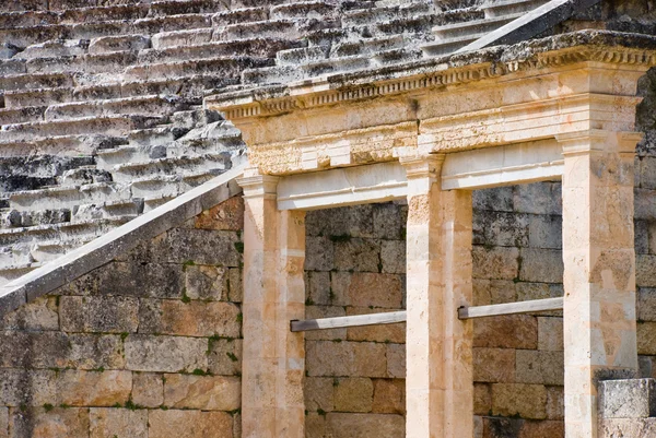 Detailní pohled na řecké antické divadlo — Stock fotografie
