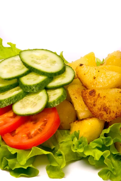 Patate fritte con verdure fresche — Foto Stock