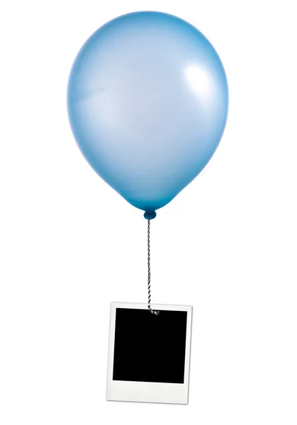 Mavi balon ve fotoğraf çerçevesi — Stok fotoğraf