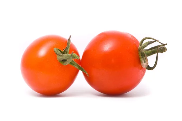 Tomates cerises sur blanc studio — Photo