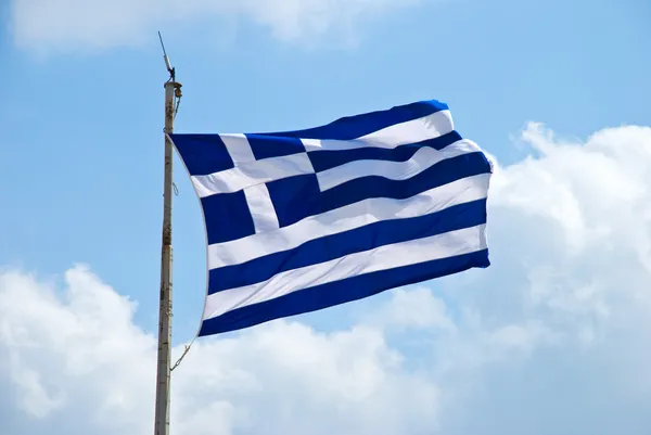 Vifta med Greklands flagga — Stockfoto
