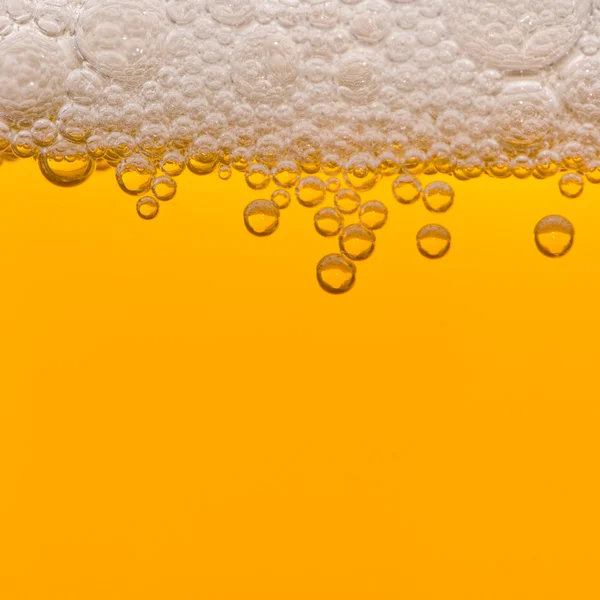 Gros plan sur les bulles de bière — Photo
