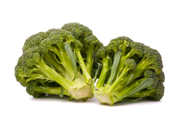 Verse broccoli geïsoleerd over de witte — Stockfoto