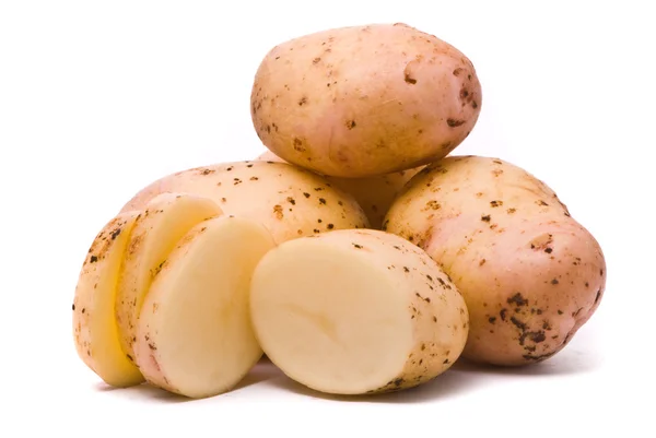 Batatas no estúdio fundo branco — Fotografia de Stock