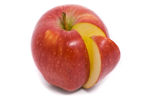 Kırmızı olgun elma dilimli — Stok fotoğraf