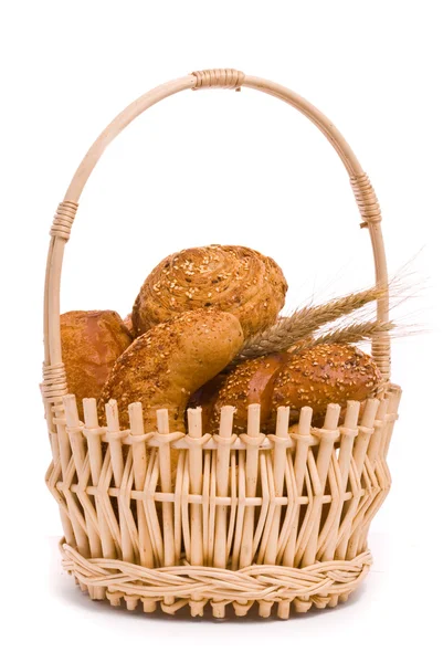 Verse broodjes en oren van tarwe — Stockfoto