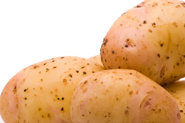 Patatas sobre fondo blanco estudio —  Fotos de Stock