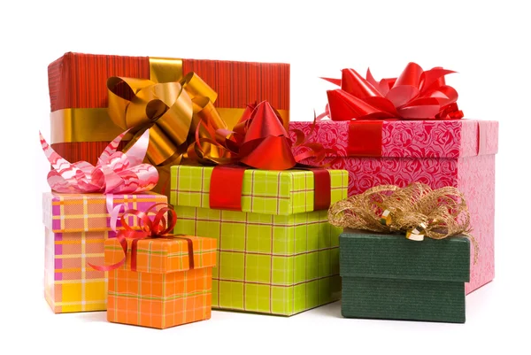 Cajas de regalo sobre fondo blanco —  Fotos de Stock