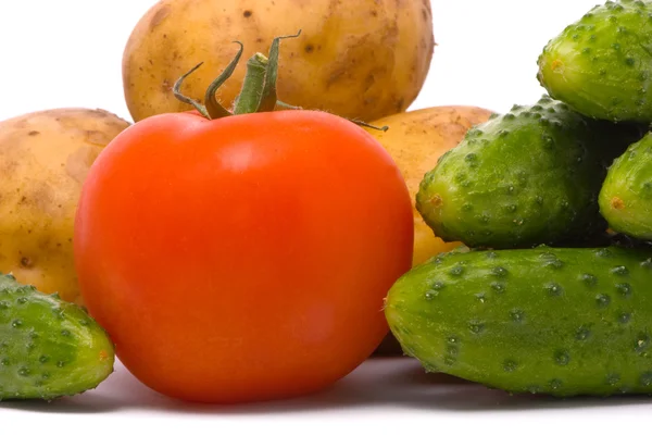 Tomate, pepinos y patatas — Foto de Stock
